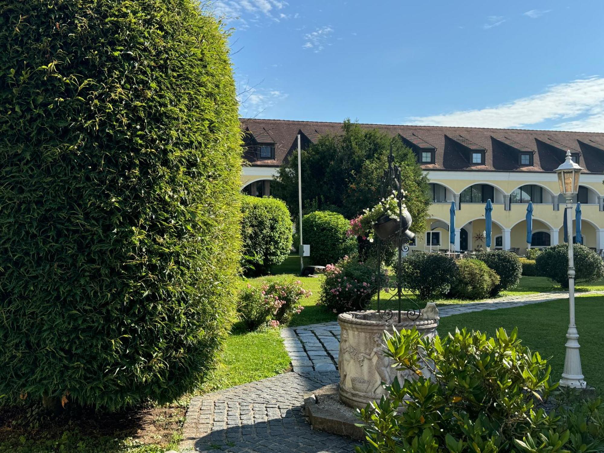Schloss Kirchham Luaran gambar